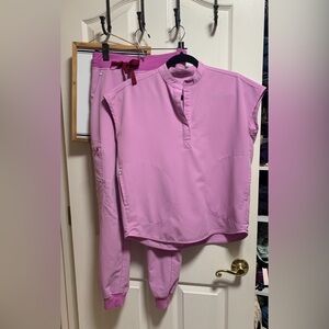 Figs scrubs set Raphael top XXS and Zamora joggers in XS color Dusk